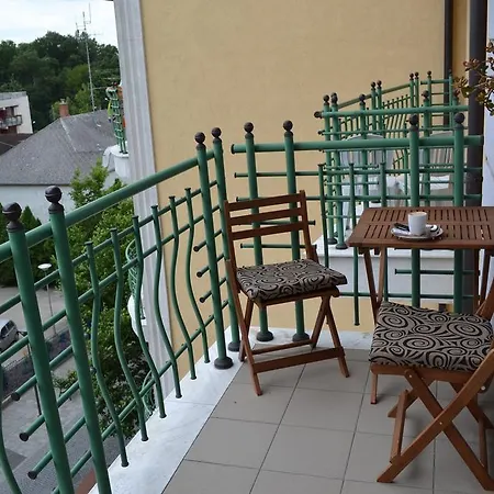 Daire City Center & Wellness Hévíz